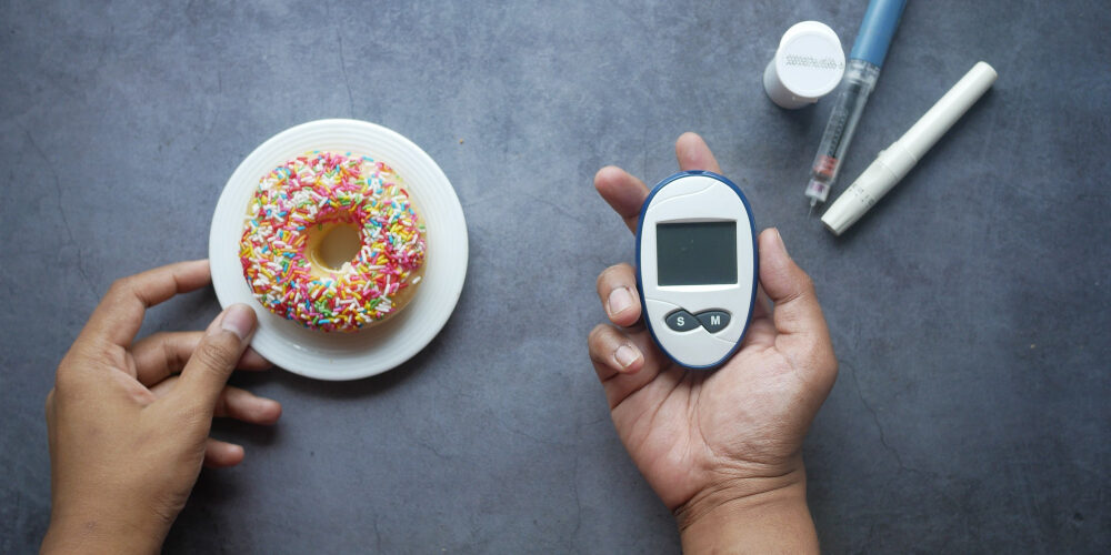 diabetic-measurement-tools-insulin-donuts-black