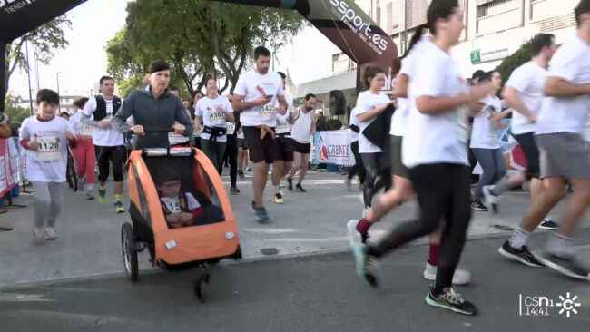 Récord de participantes en la carrera solidaria En marcha por la salud de Sevilla