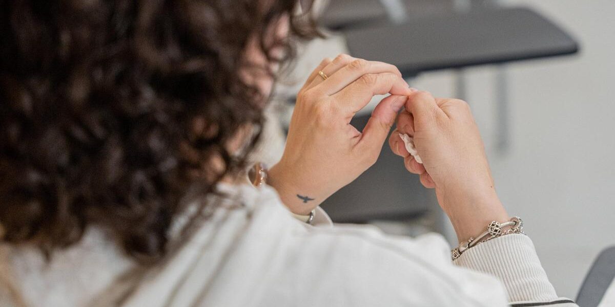 ¿El cortisol hace engordar? Verdades y mentiras sobre la hormona del estrés, último filón de la industria del bienestar