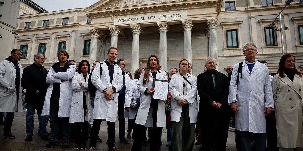 jueves-de-movilizaciones-de-profesionales-sanitarios-por-el-estatuto-marco-los-sindicatos-aseguran-que-se-esta-desvirtuando-el-proceso-de-negociacion Jueves de movilizaciones de profesionales sanitarios por el Estatuto Marco: los sindicatos aseguran que "se está desvirtuando el proceso de negociación"