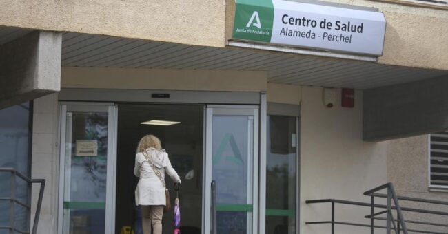 La respuesta a las citas en 72 horas se extiende este lunes a los centros de salud de Málaga, Rincón y el Guadalhorce