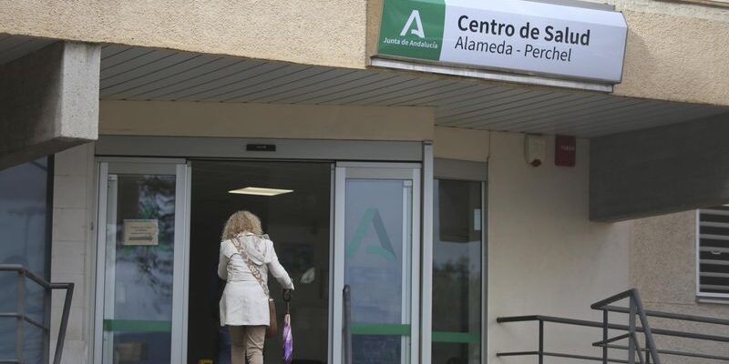 La respuesta a las citas en 72 horas se extiende este lunes a los centros de salud de Málaga, Rincón y el Guadalhorce