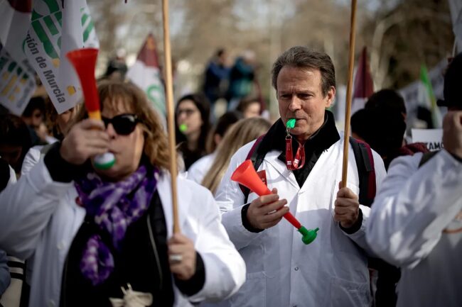 El borrador del Estatuto Marco lanza a los médicos a la calle: "Sanidad la ha liado"
