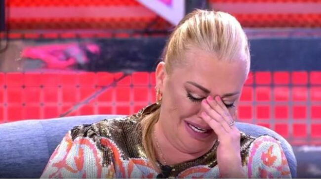 Belén Esteban se somete a un diagnóstico en directo y cuenta por primera vez el problema de salud de que sufre: '¿Por qué me ha salido a mí?'