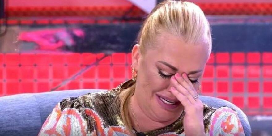 belen-esteban-se-somete-a-un-diagnostico-en-directo-y-cuenta-por-primera-vez-el-problema-de-salud-de-que-sufre-por-que-me-ha-salido-a-mi Belén Esteban se somete a un diagnóstico en directo y cuenta por primera vez el problema de salud de que sufre: '¿Por qué me ha salido a mí?'