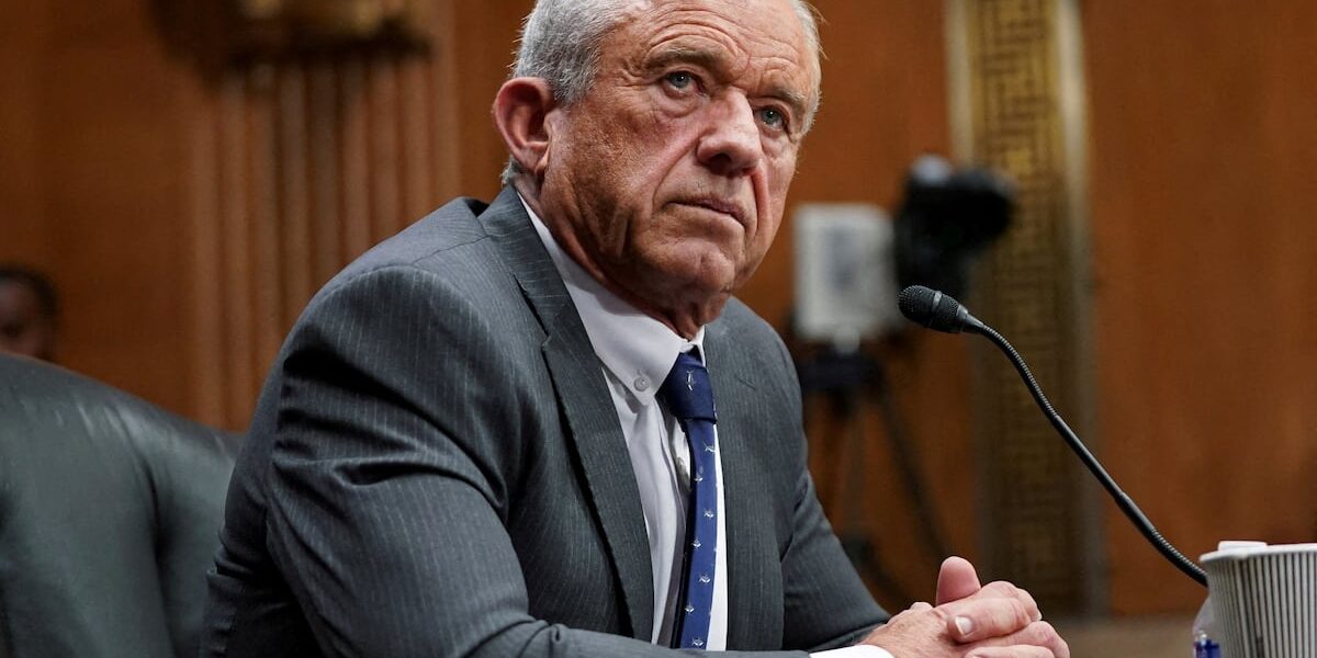 el-senado-confirma-el-polemico-nombramiento-de-robert-f-kennedy-como-secretario-de-salud-en-estados-unidos El Senado confirma el polémico nombramiento de Robert F. Kennedy como secretario de Salud en Estados Unidos