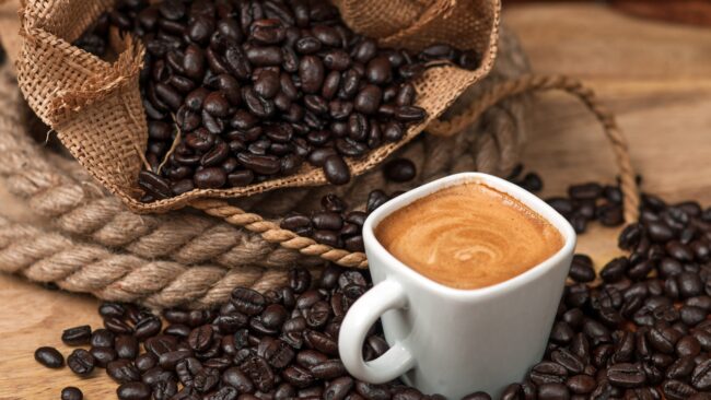 Un café a tiempo es bueno para la salud, pero… ¿y si lo tomamos a destiempo?