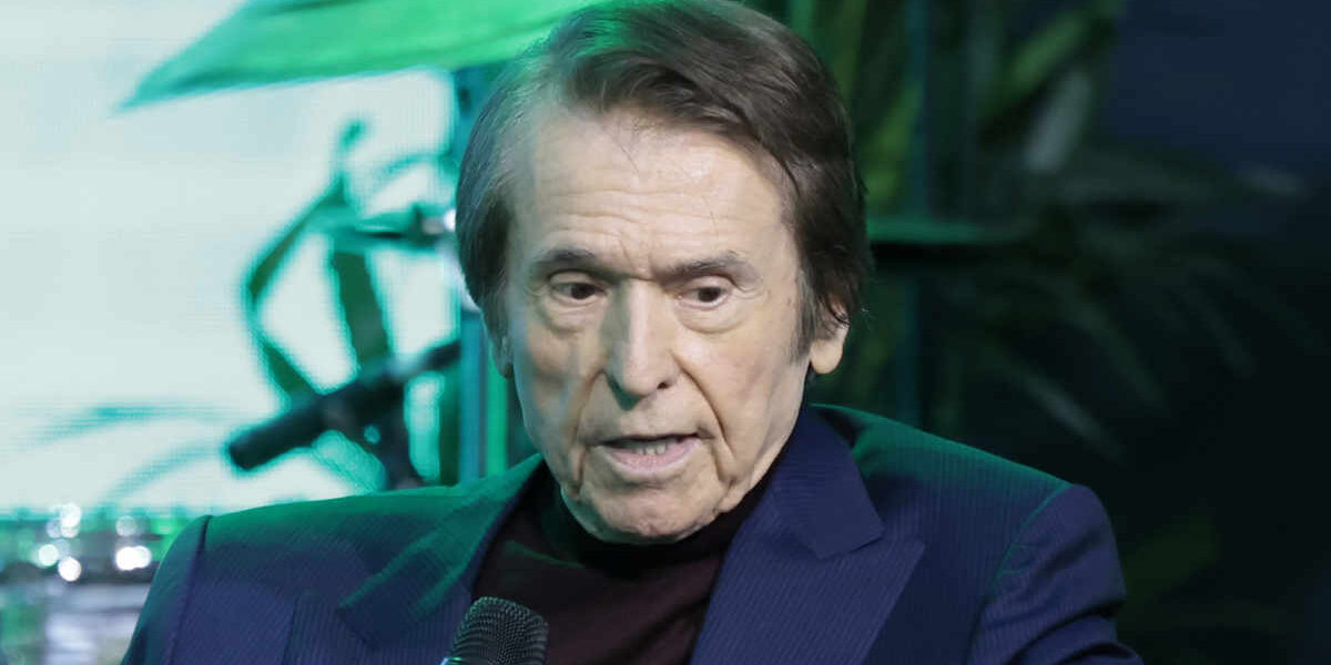 Manuel Martos, hijo de Raphael, da la última hora sobre su estado de salud