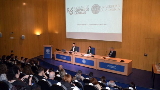 Profesores y tutores clínicos abordan las novedades formativas en salud